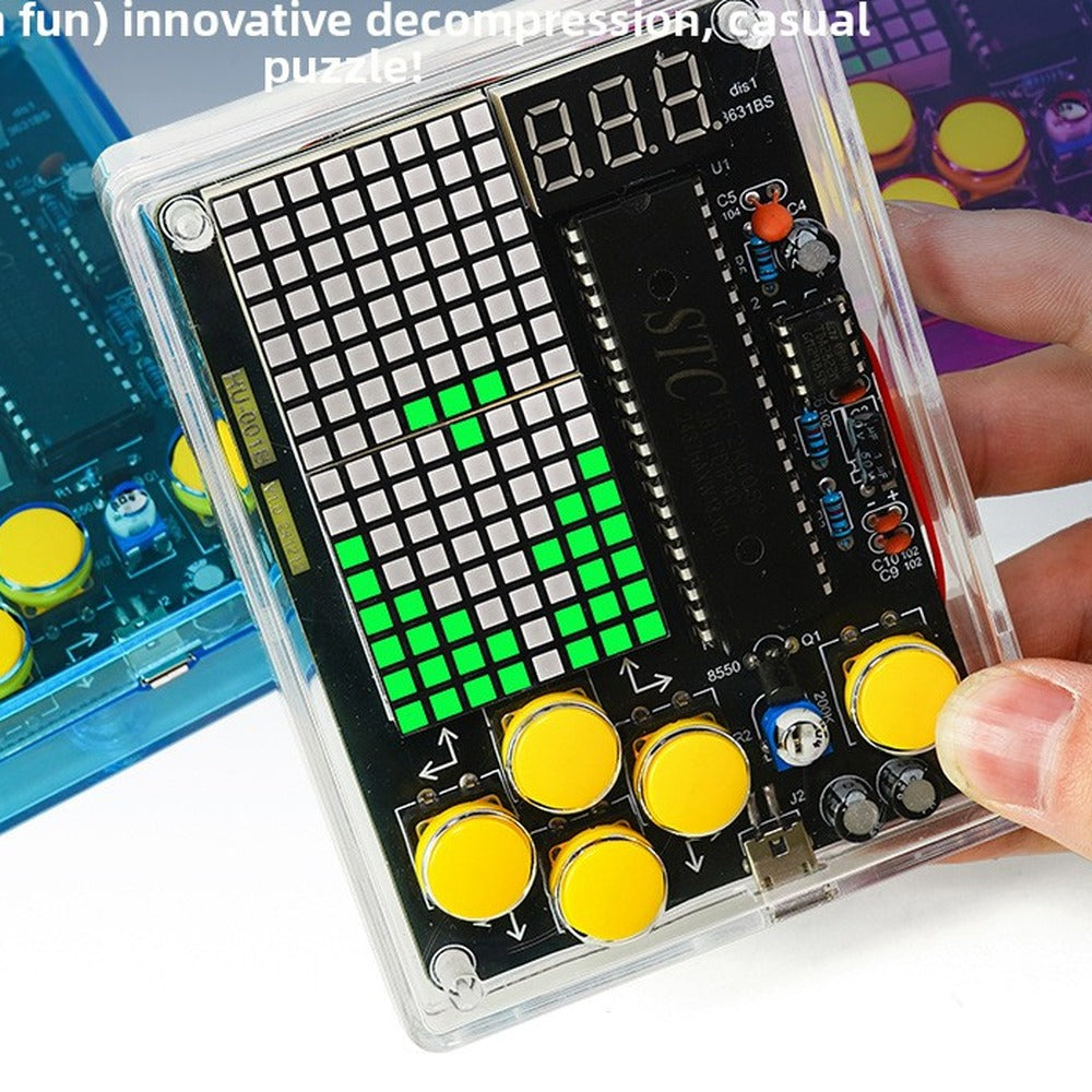 PixelPlay in Aktion: LED-Matrix mit laufendem Spiel, echtes Produktfoto